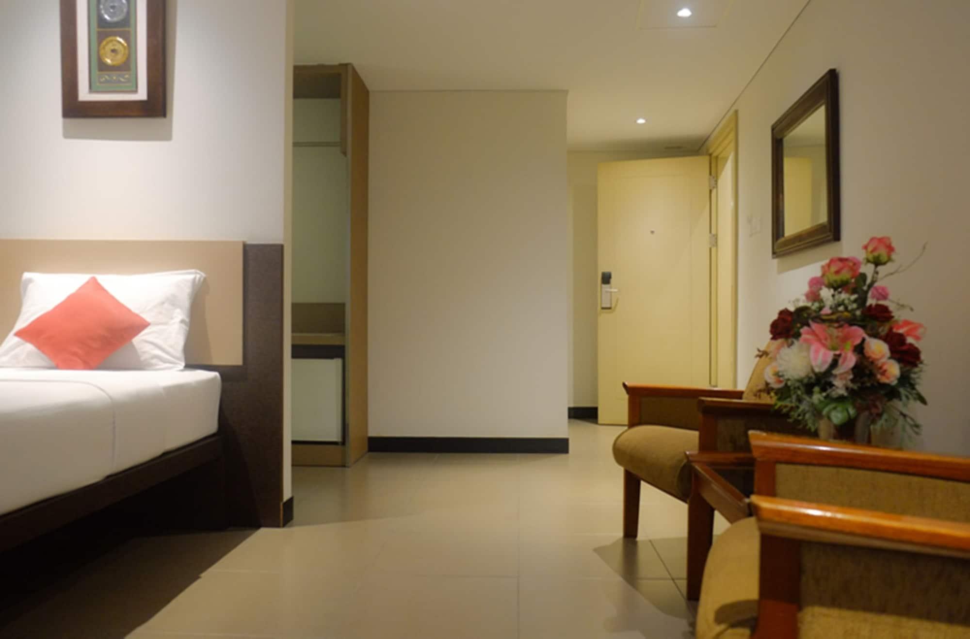 Mutiara Hotel And Convention Bandung Extérieur photo